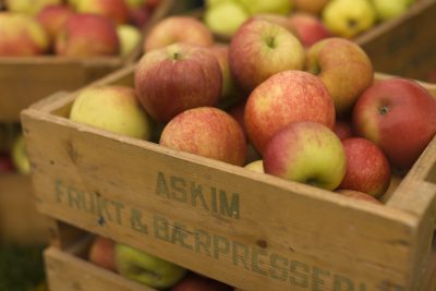 Epler i trekasse Askim Frukt - og Bærpresseri